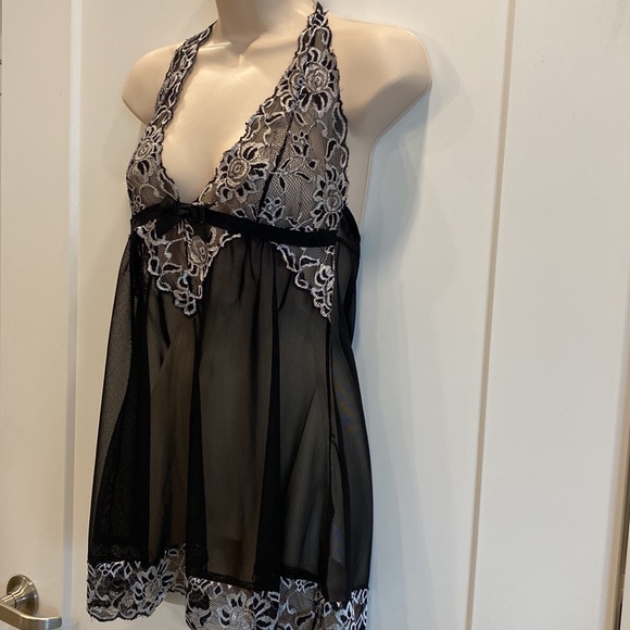 Avidlove lace teddy sheer black with white floral lace. G-String Panty Size L - Picture 11 of 17